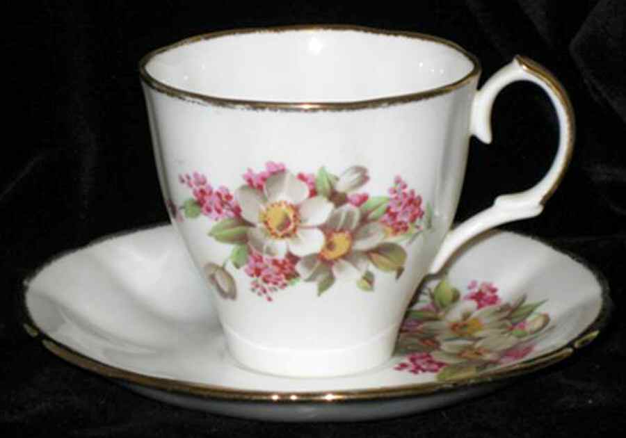 J556 Flat Cup & Saucer Set by Jason (England)-1