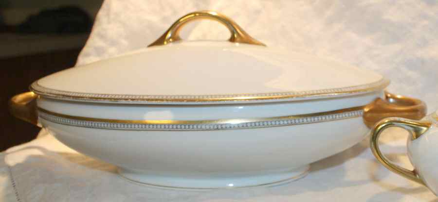 6180 Oval Covered Vegetable by Jaeger-1