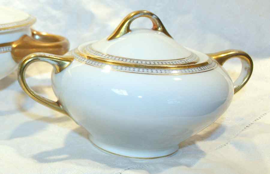 6180 Sugar Bowl & Lid by Jaeger-1