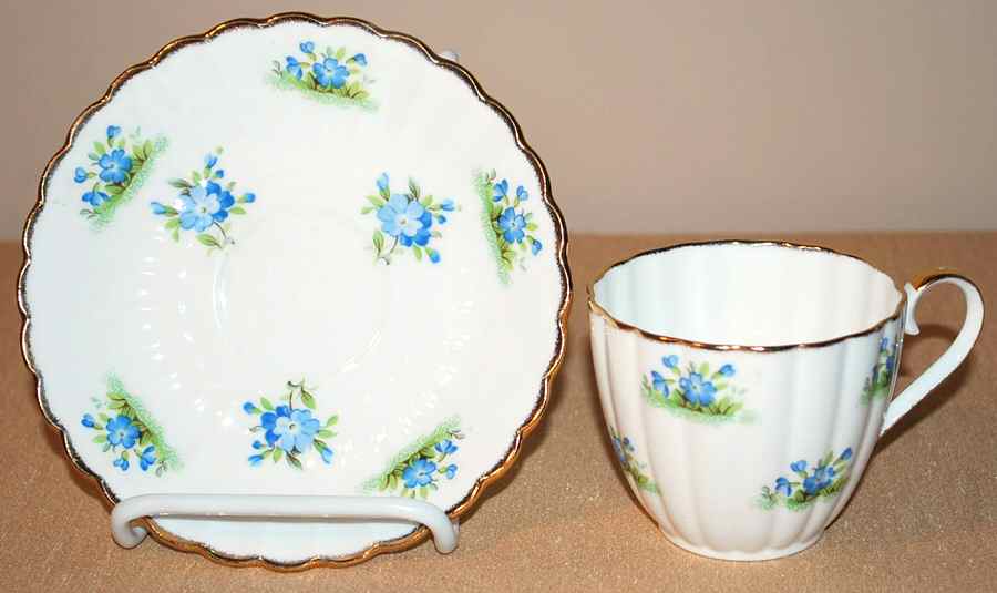 J616 Flat Cup & Saucer Set by Jason (England)-1