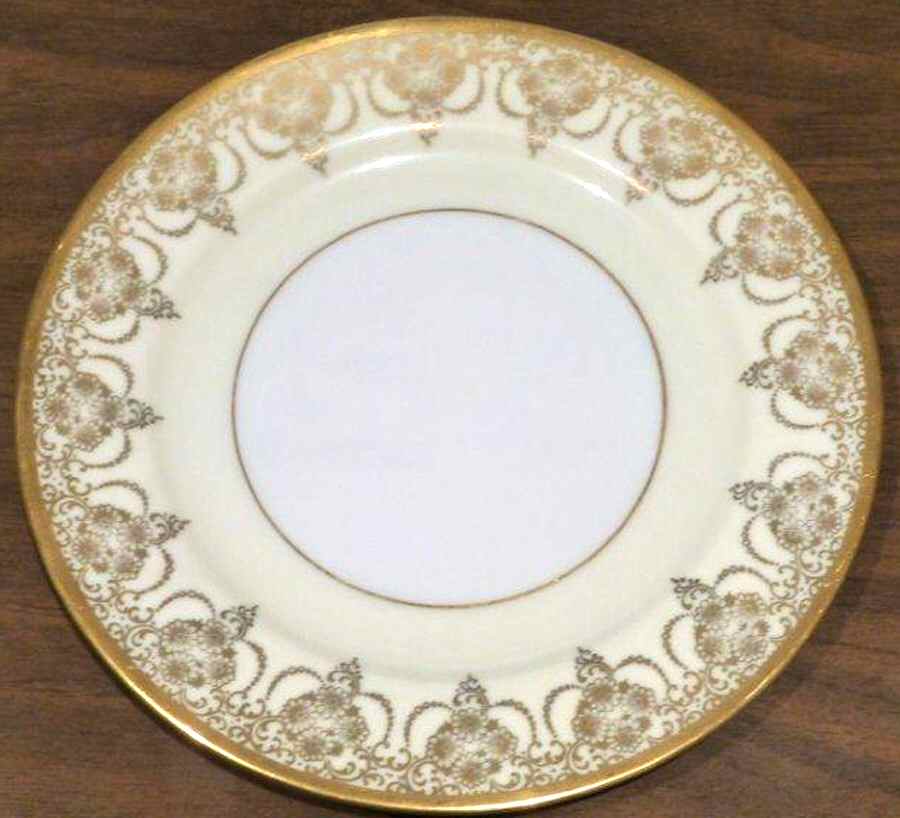 JAP1129 Dinner Plate by Japan-1
