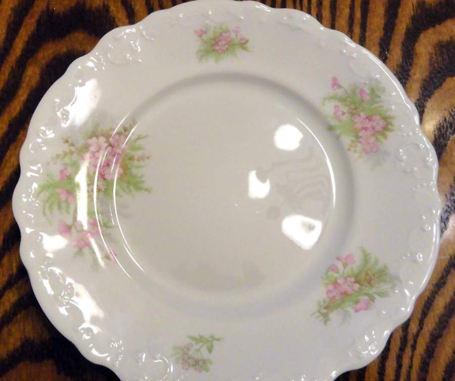 JB1204 Luncheon Plate by Johnson Brothers-1