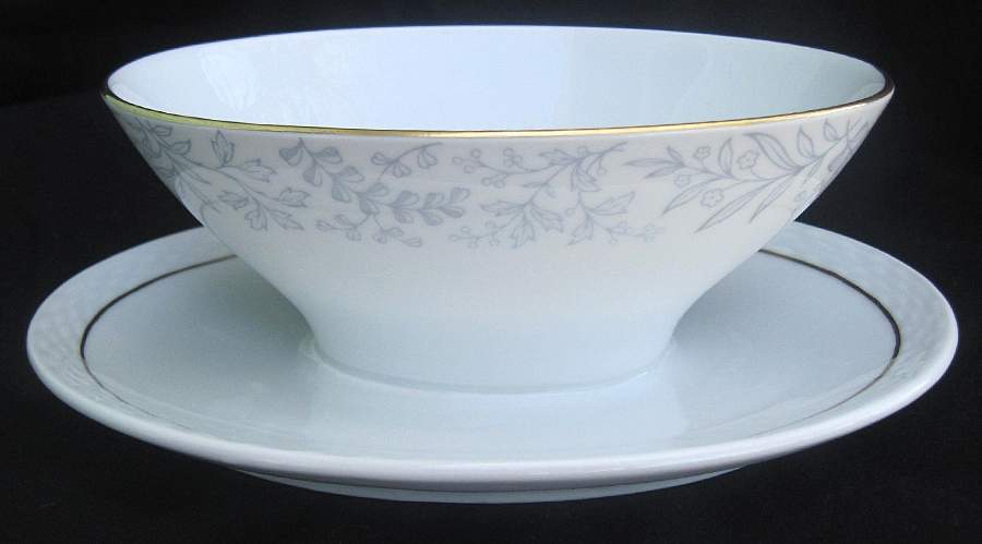 W763 Gravy Boat with Attached Underplate by Johann Haviland-1