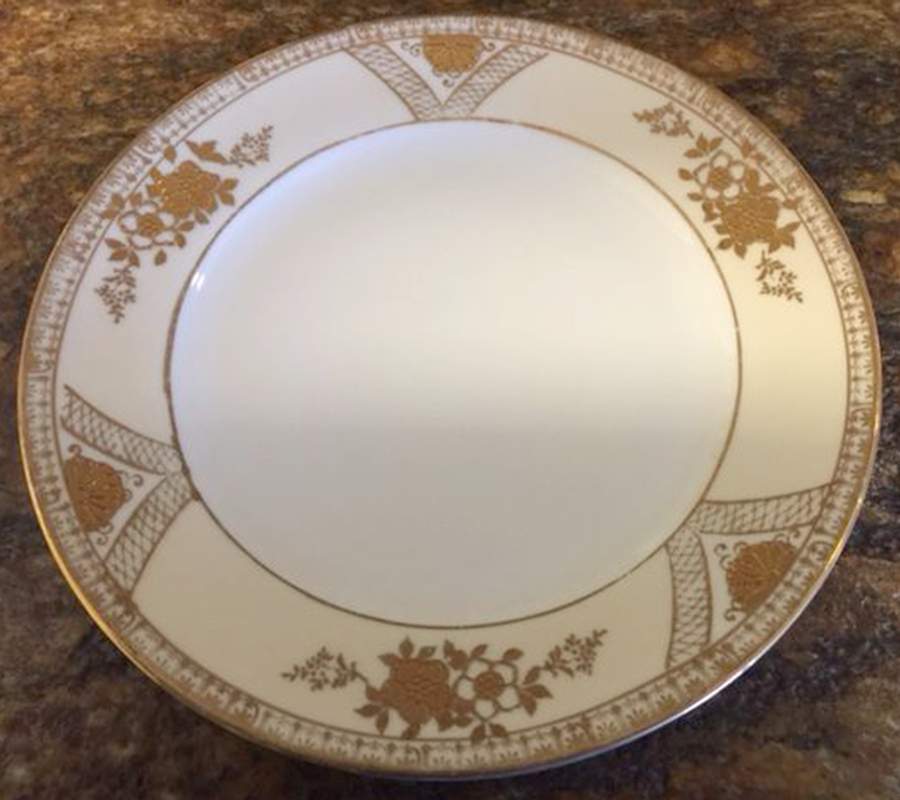 N1109 Dinner Plate by Noritake-1
