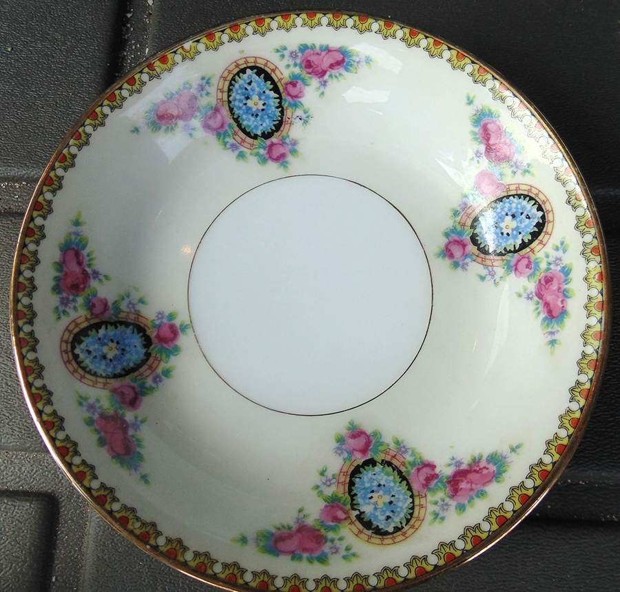 JAP1257 Saucer by Japan-1