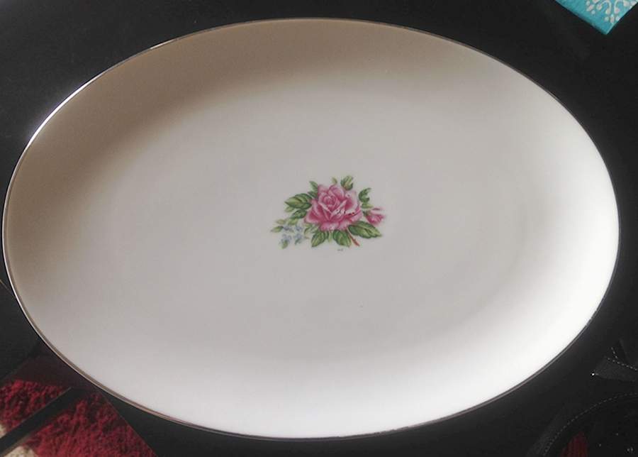 JAP1265 11" Oval Serving Platter by Japan-1