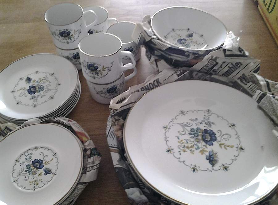 JB1244 Dinner Plate by Johnson Brothers-1