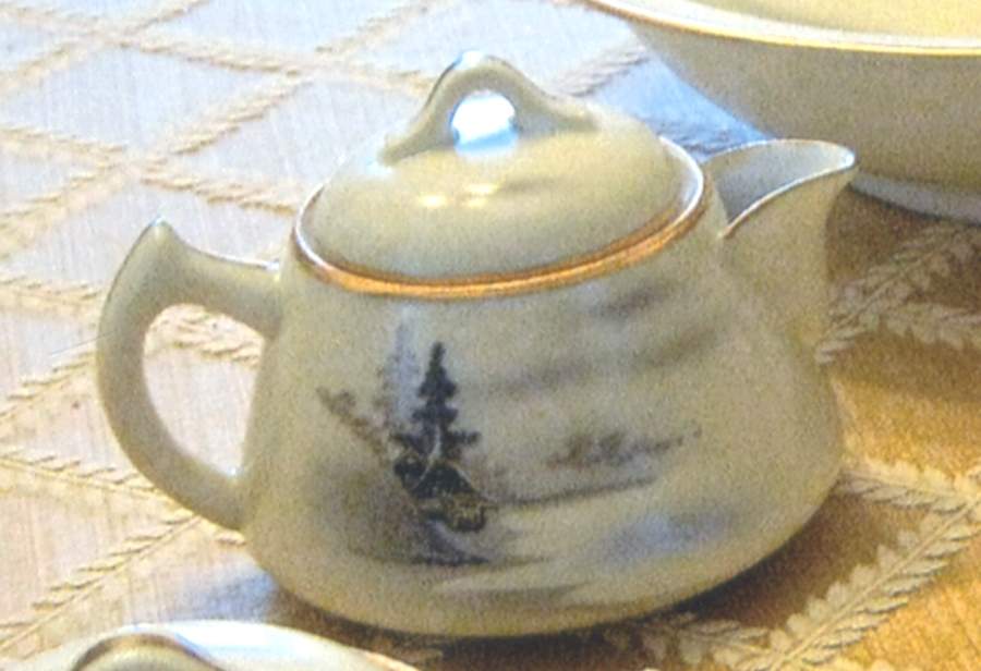 JAP1287 Creamer & Lid by Japan-1