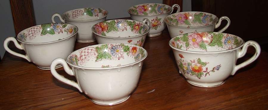 JAP1302 Footed Cup by Japan-1