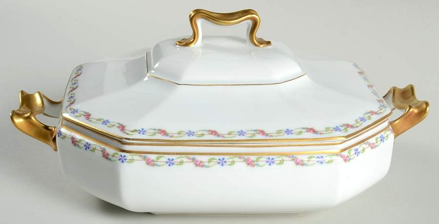 10124 Round Covered Vegetable by Johann Haviland-1