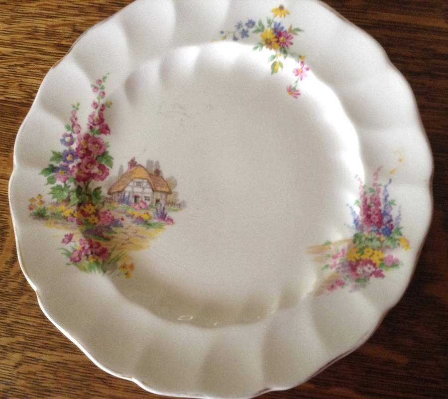 JB1263 Dinner Plate by Johnson Brothers-1