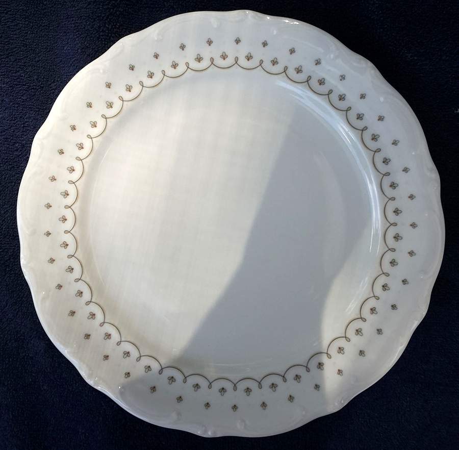 JOE87 Dinner Plate by Johann Seltmann-1