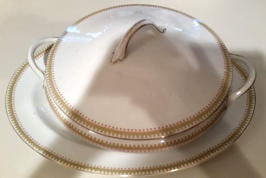 JB1282 Round Covered Vegetable by Johnson Brothers-1