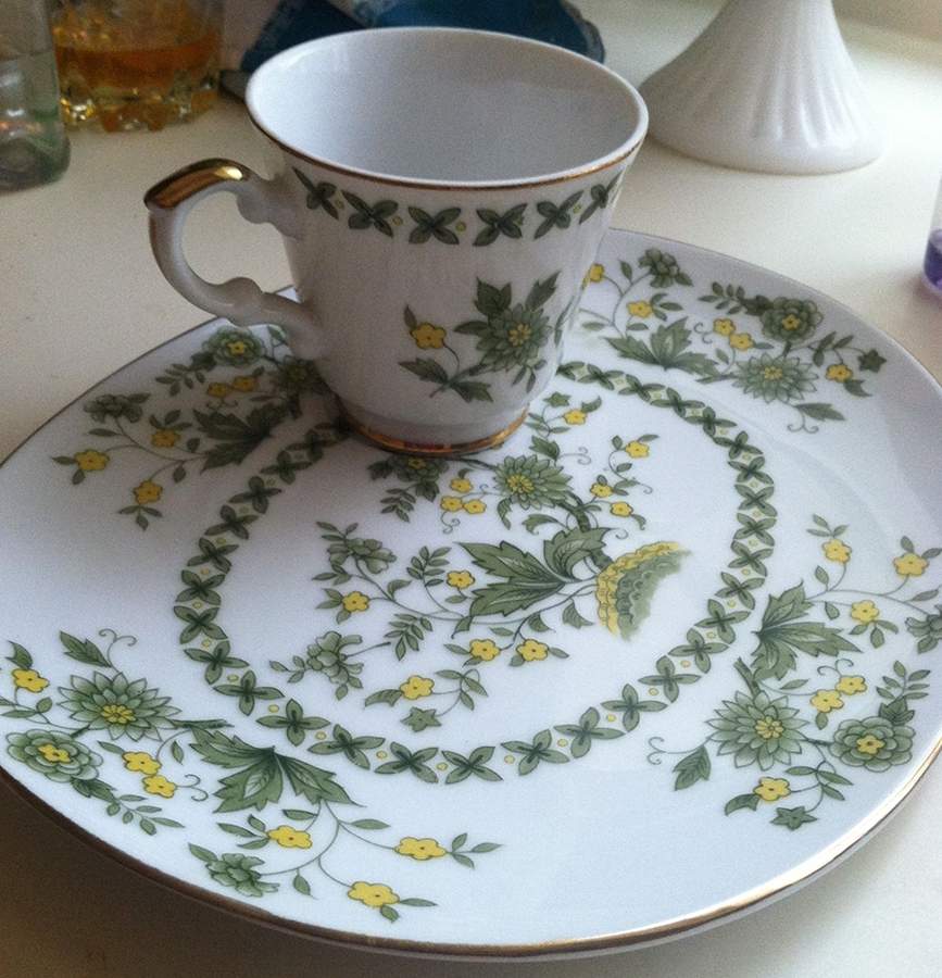 JRO4 Snack Plate & Cup Set by Jonas Roberts-1