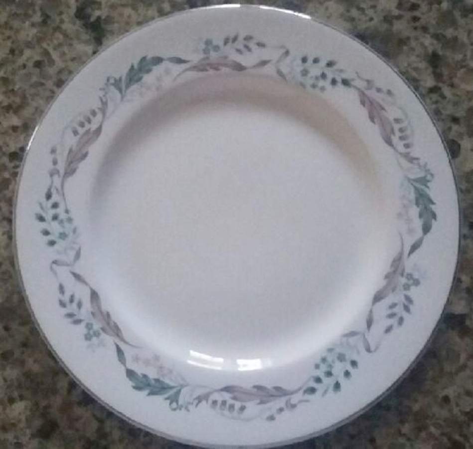 JB1303 Dinner Plate by Johnson Brothers-1