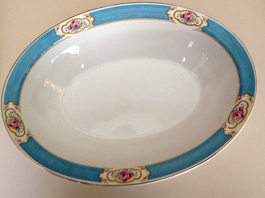 JB 1304 10" Oval Vegetable Bowl by Johnson Brothers-1