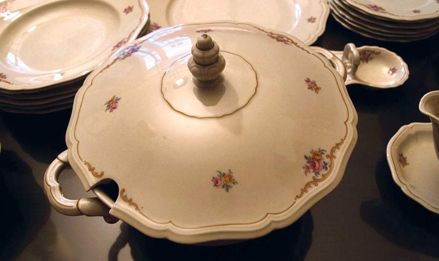JOH454 Tureen &  Lid by Johann Haviland-1