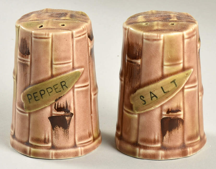 ENE35 Salt & Pepper Set by Enesco-1