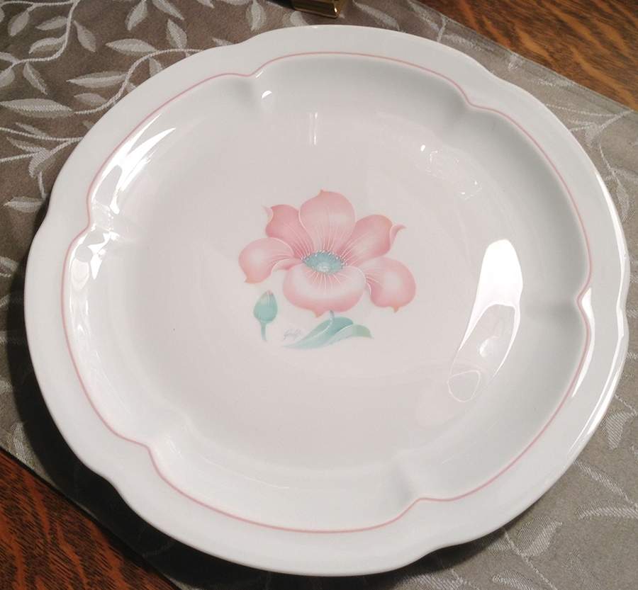 Isis Dinner Plate by Jammet Seignolles-1
