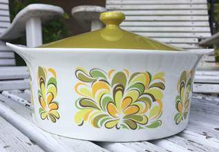 Sun Valley Round Covered Vegetable by Johnson Brothers-1