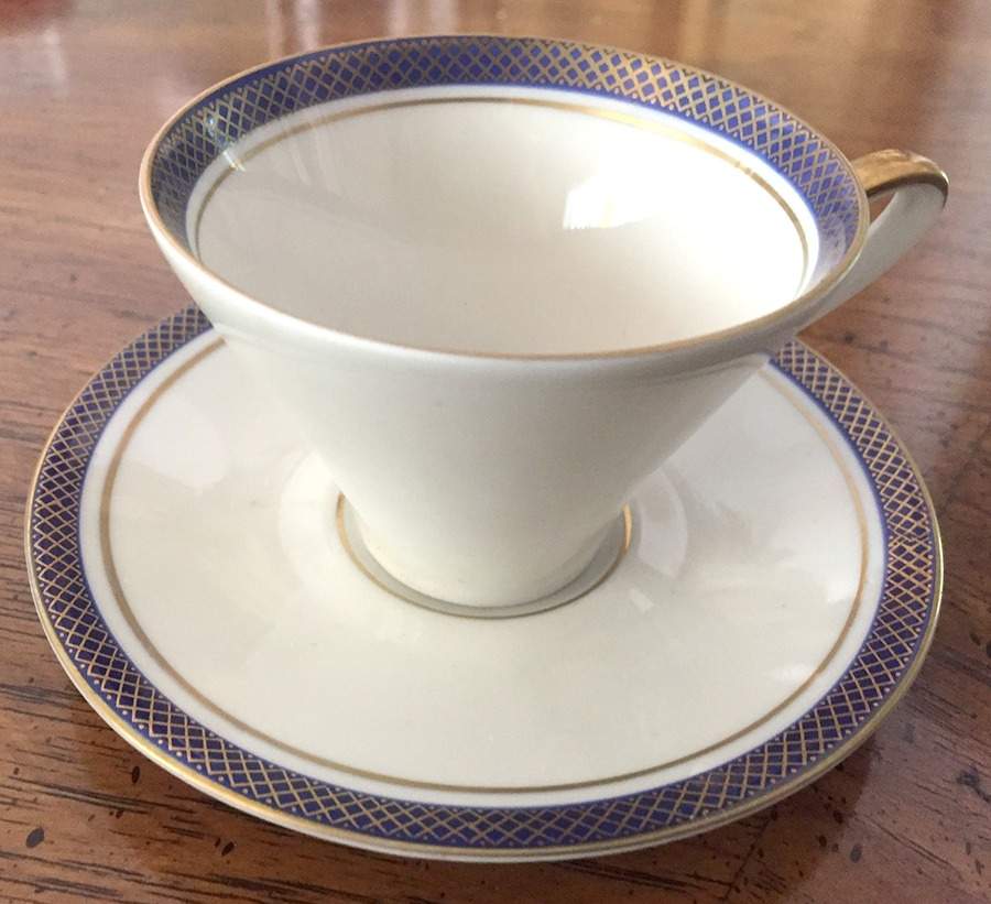 3512 Footed Cup & Saucer Set by Johann Seltmann-1