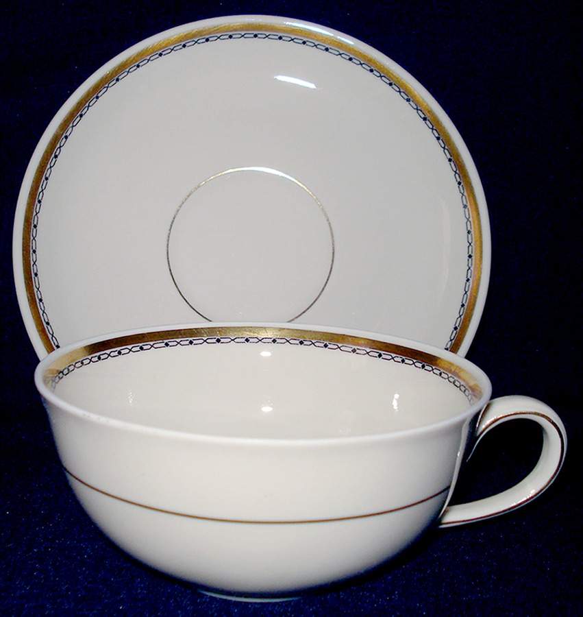 60697 Flat Cup & Saucer Set by Johann Haviland-1