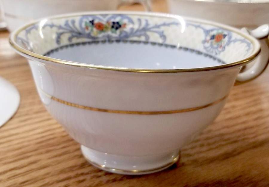 26810 Footed Cup by George Jones & Sons-1