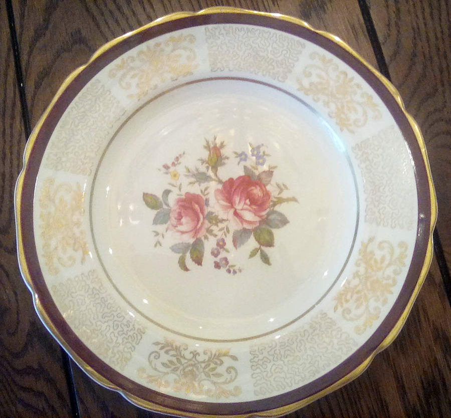 JB1043 Red Dinner Plate by Johnson Brothers-1