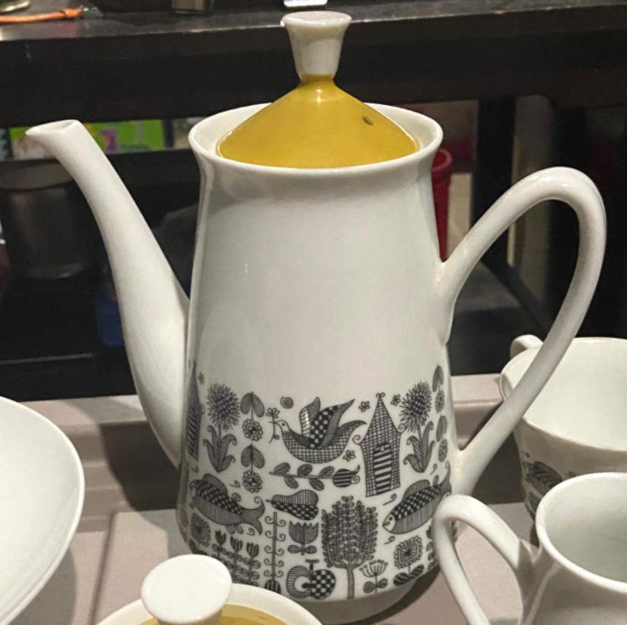 Fantasia Coffee Pot & Lid by JSC Japan-1