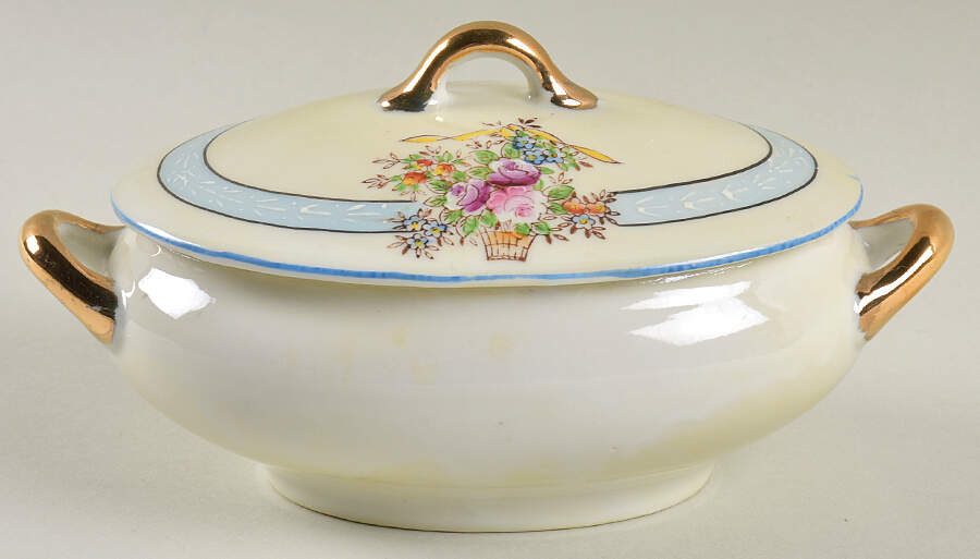 JAP1406 Child's Oval Covered Vegetable by Japan-1