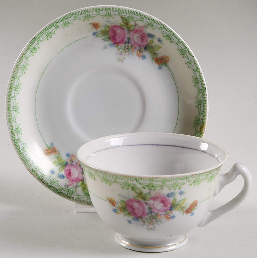 JAP1412 Footed Cup & Saucer Set by Japan-1