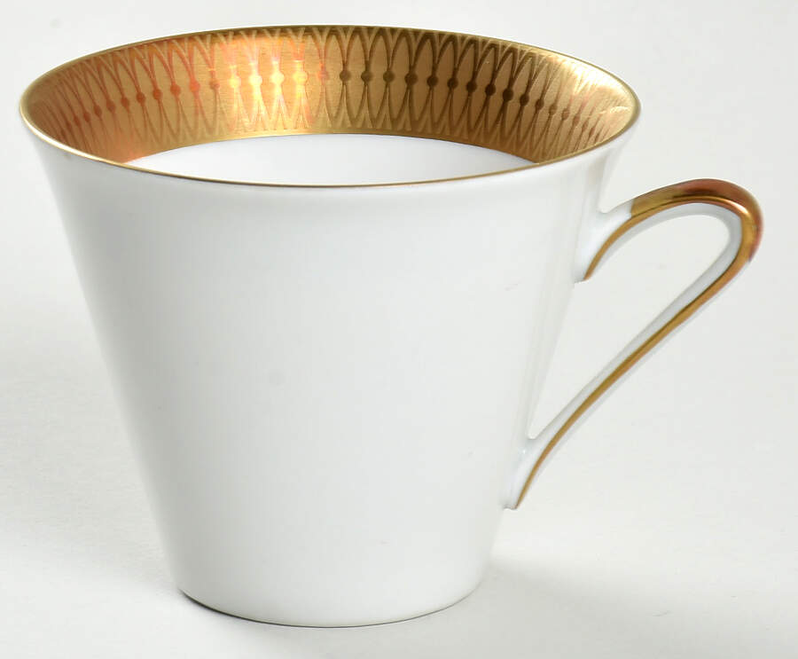 JOE108 Flat Cup by Johann Seltmann-1