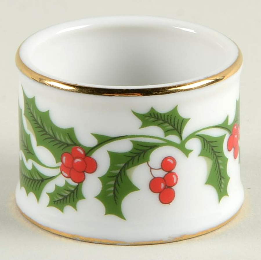 Christmas Holly (Smooth Edge) Napkin Ring by Kashima-1