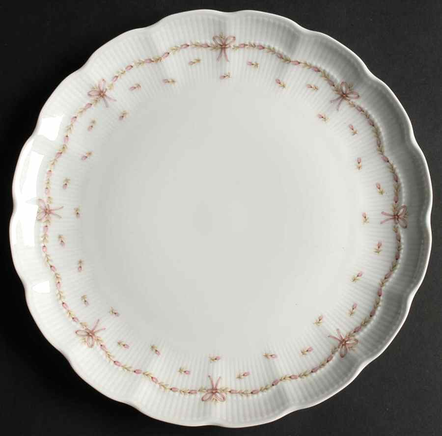 Bordeaux Luncheon Plate by Kaiser-1