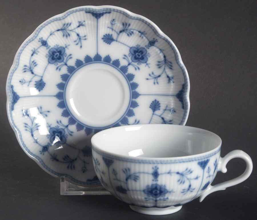 Bornholm Flat Cup & Saucer Set by Kaiser-1