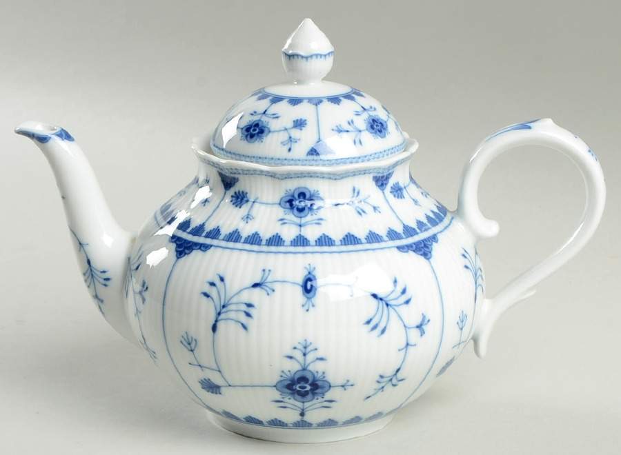 Bornholm Mini Teapot & Lid by Kaiser-1