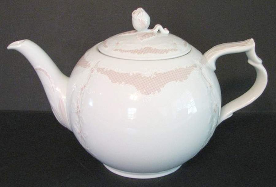 Chinon Teapot & Lid by Kaiser-1