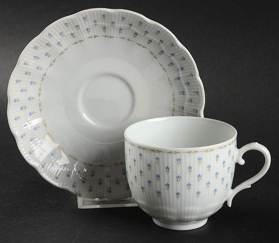 Dijon Flat Cup & Saucer Set by Kaiser-1