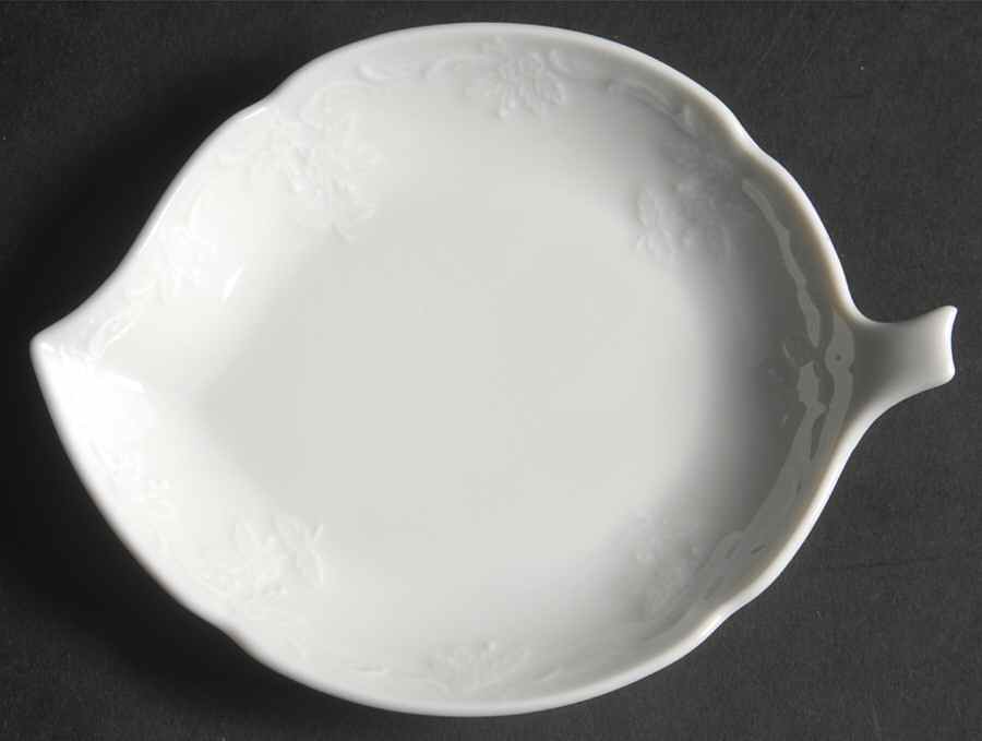 Dubarry Small Leaf Dish by Kaiser-1
