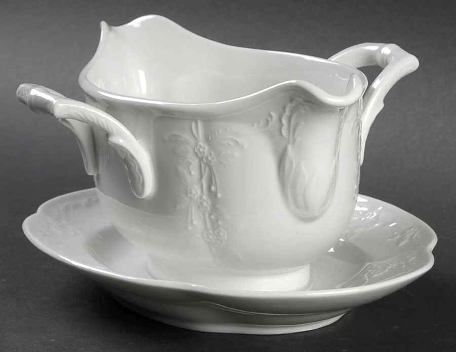 Dubarry Gravy Boat with Attached Underplate by Kaiser-1