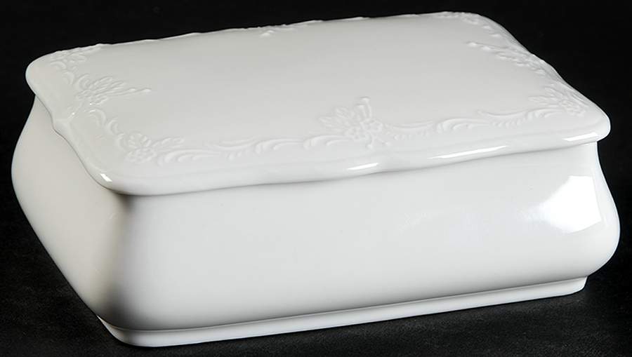 Dubarry Rectangular Box with Lid by Kaiser-1