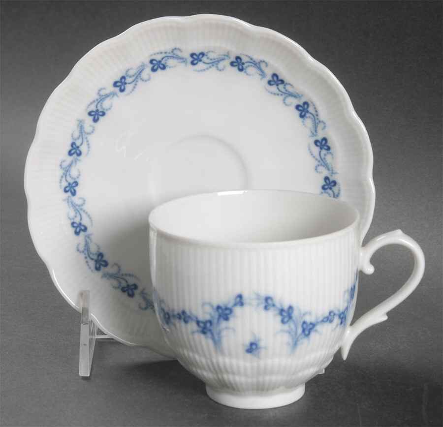 Festival Flat Cup & Saucer Set by Kaiser-1