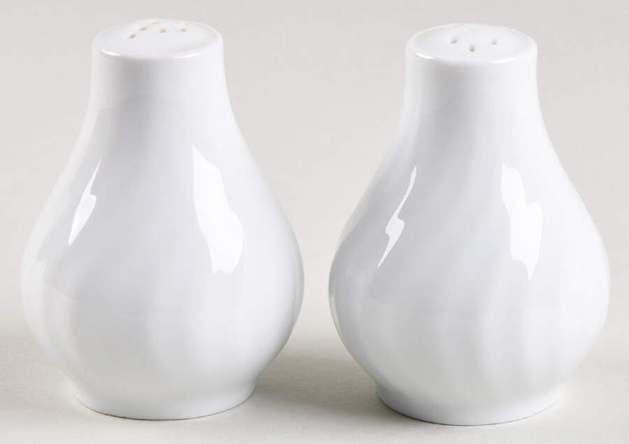 Nicole (Swirl) Salt & Pepper Set by Kaiser-1