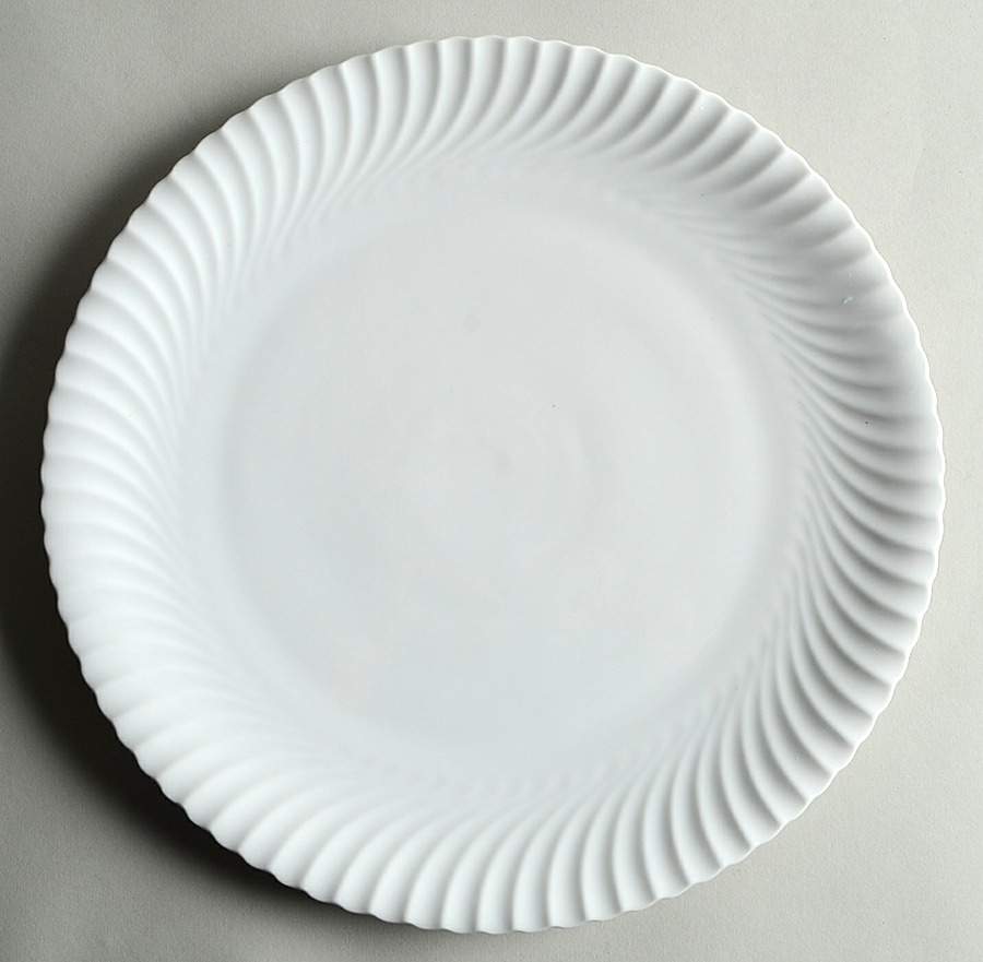 Nicole (Swirl) Large Coupe Dinner Plate by Kaiser-1