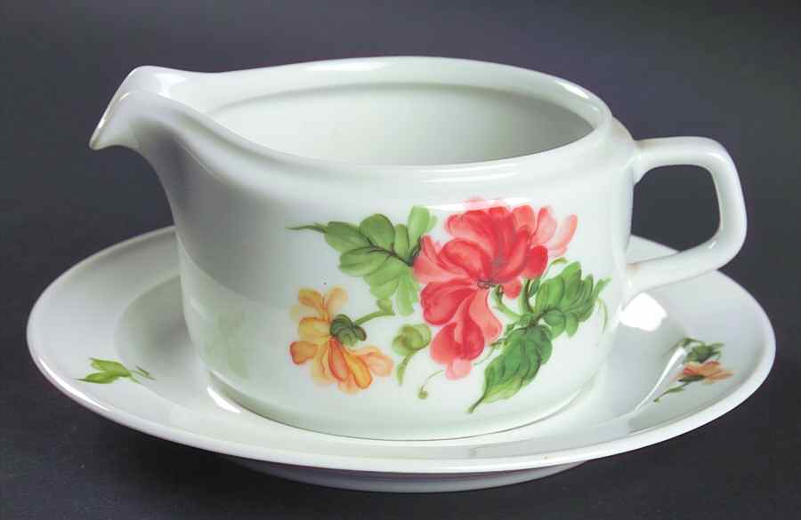 Lauriane Gravy Boat & Underplate by Kaiser-1