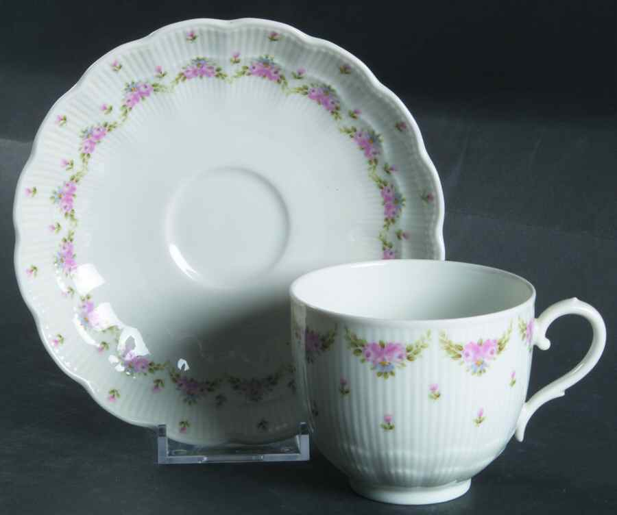 Marseille Footed Cup & Saucer Set by Kaiser-1
