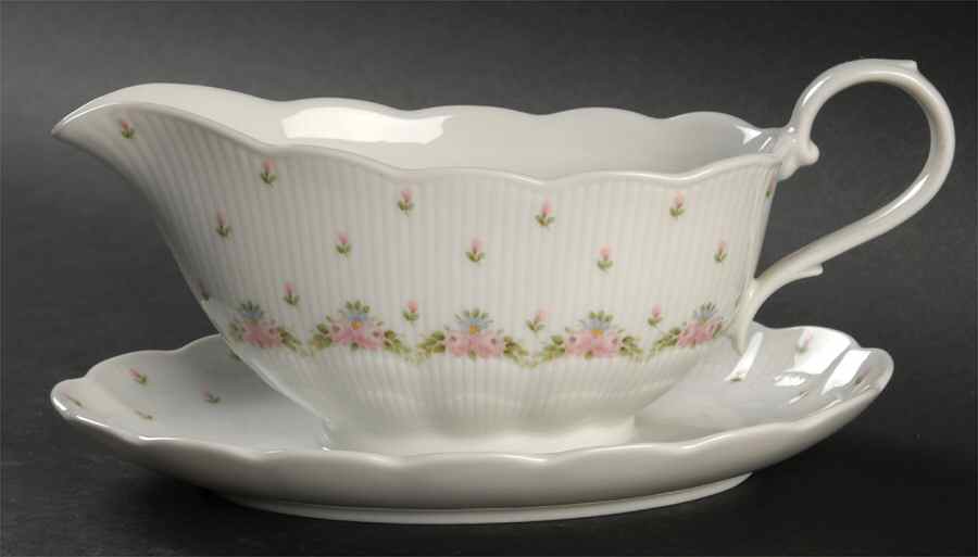 Marseille Gravy Boat with Attached Underplate by Kaiser-1