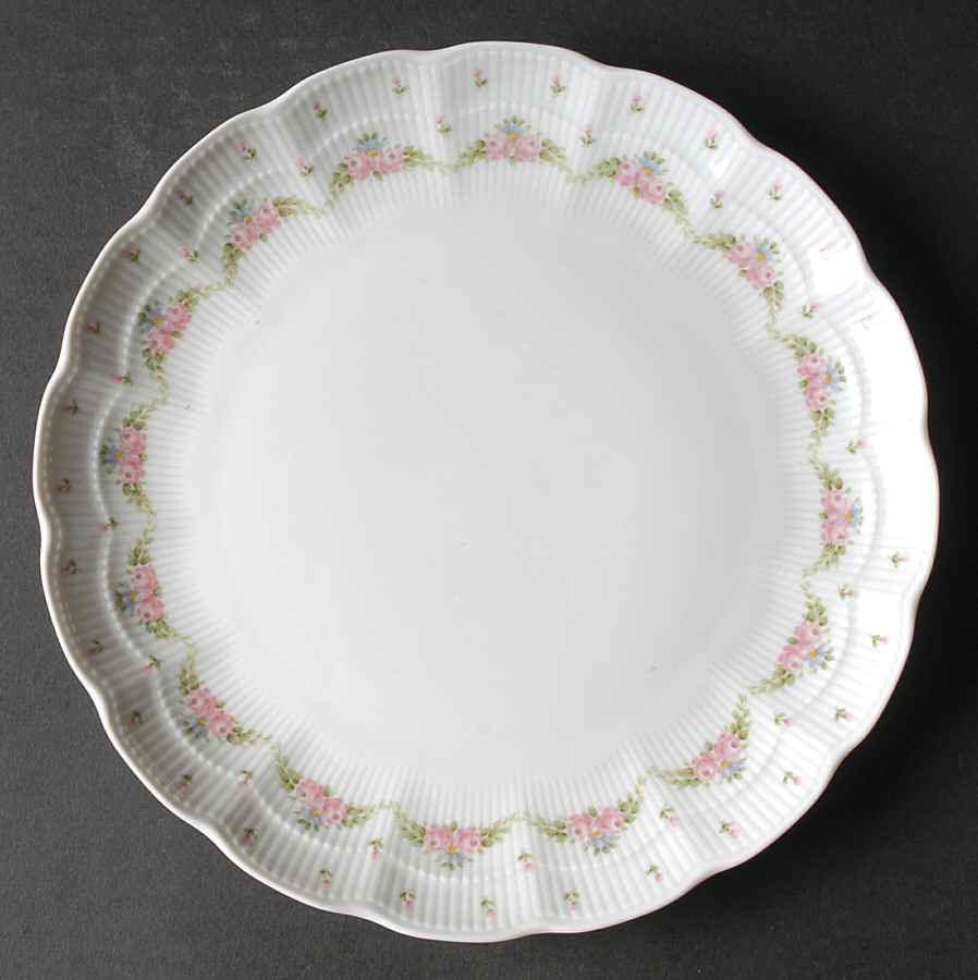 Marseille Luncheon Plate by Kaiser-1