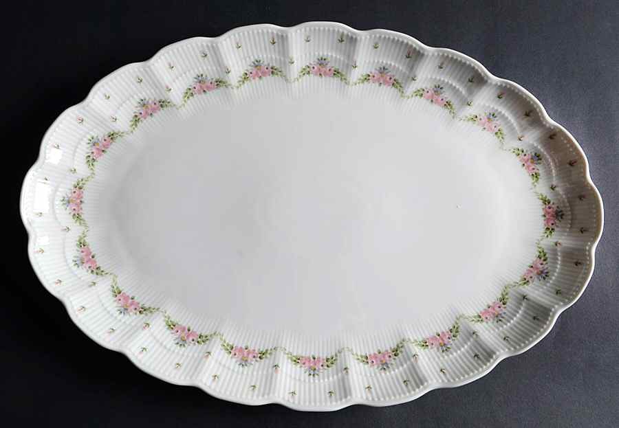 Marseille 16" Oval Serving Platter by Kaiser-1