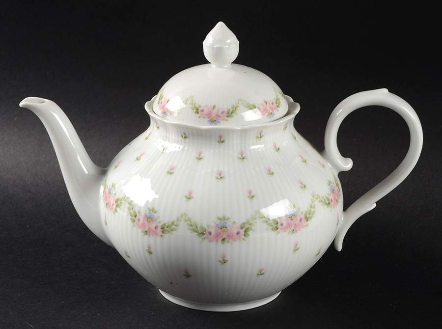 Marseille Mini Teapot & Lid by Kaiser-1